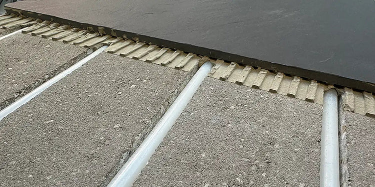 Fußbodenheizung nachrüsten: Das Wichtigste zusammengefasst